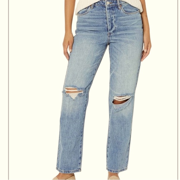 Blank NYC Denim - Blank NYC The Howard Distressed Mid Rise Loose Fit Jean 26 NWT
